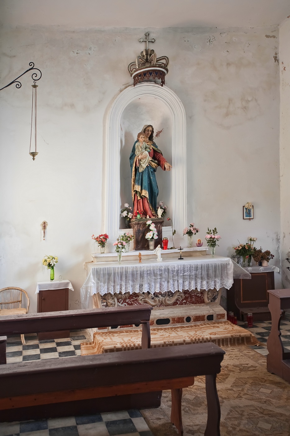 crkva-sv-marije-od-zdravlja_oltar